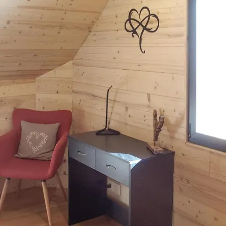 Holiday home Beautiful In Saint-pierre-dalbigny Juvigny (Haute-Savoie)