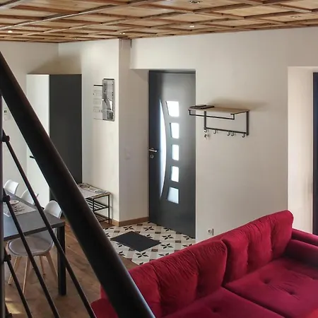 Holiday home Beautiful In Saint-pierre-dalbigny *